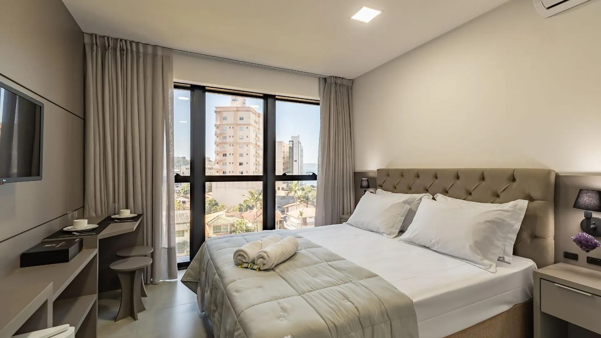 Apartamento Mhfa - Studios Em Predio Luxuoso Com Vista Mar Itapema Brasil