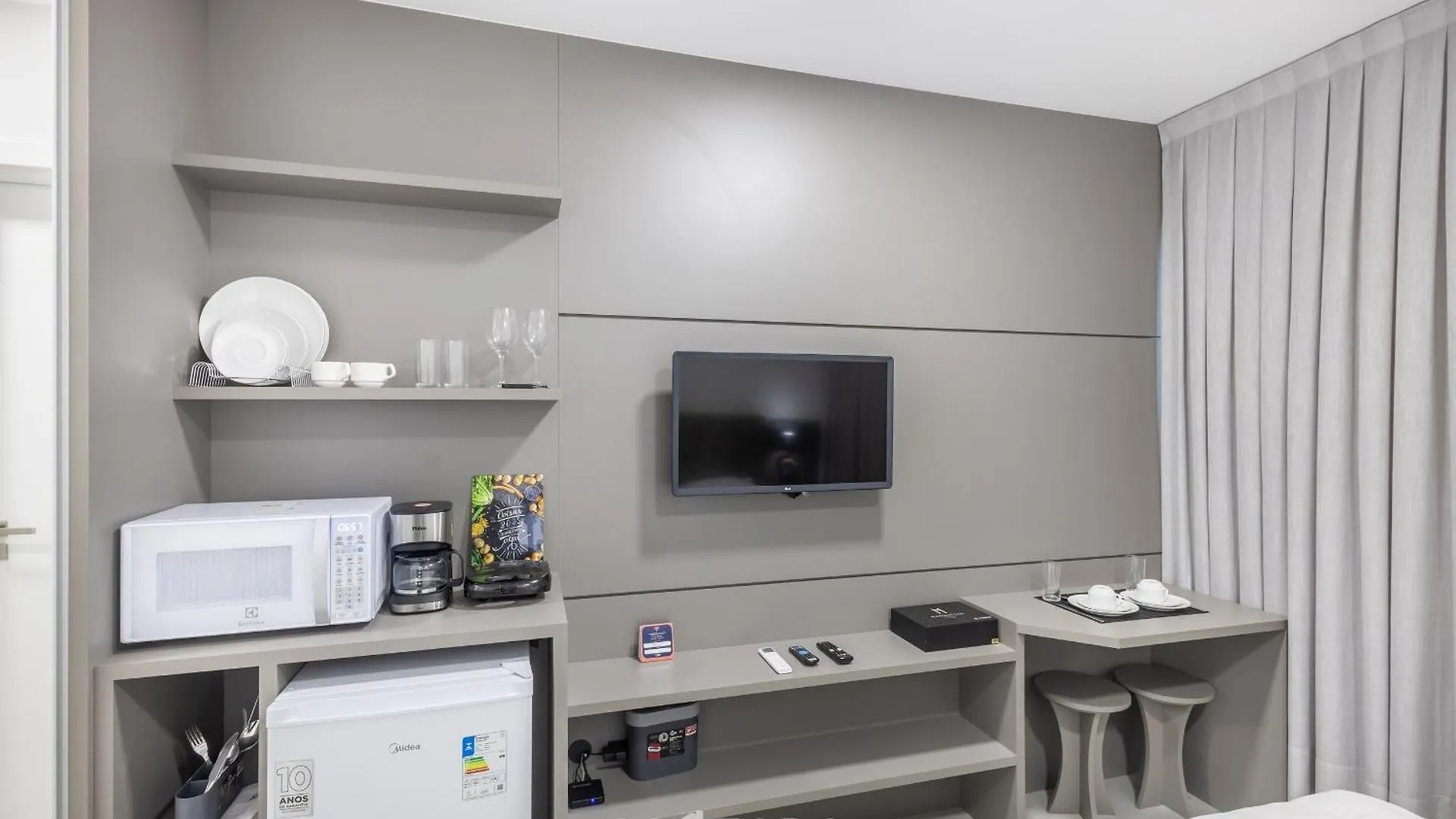 Apartamento Mhfa - Studios Em Predio Luxuoso Com Vista Mar Itapema