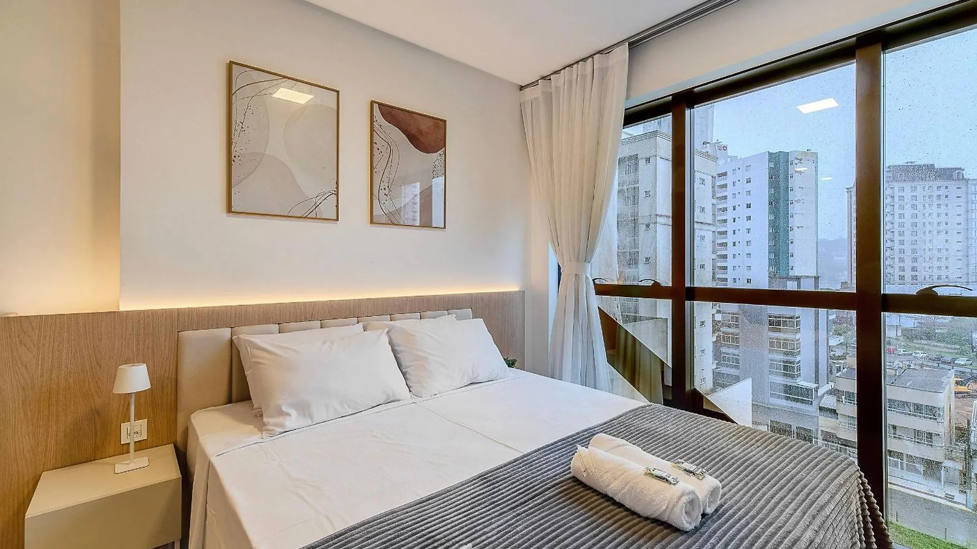 Mhfa - Studios Em Predio Luxuoso Com Vista Mar Itapema 0*,  Brasil