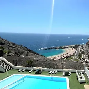 https://sandra-amadores.in-canary-islands.com