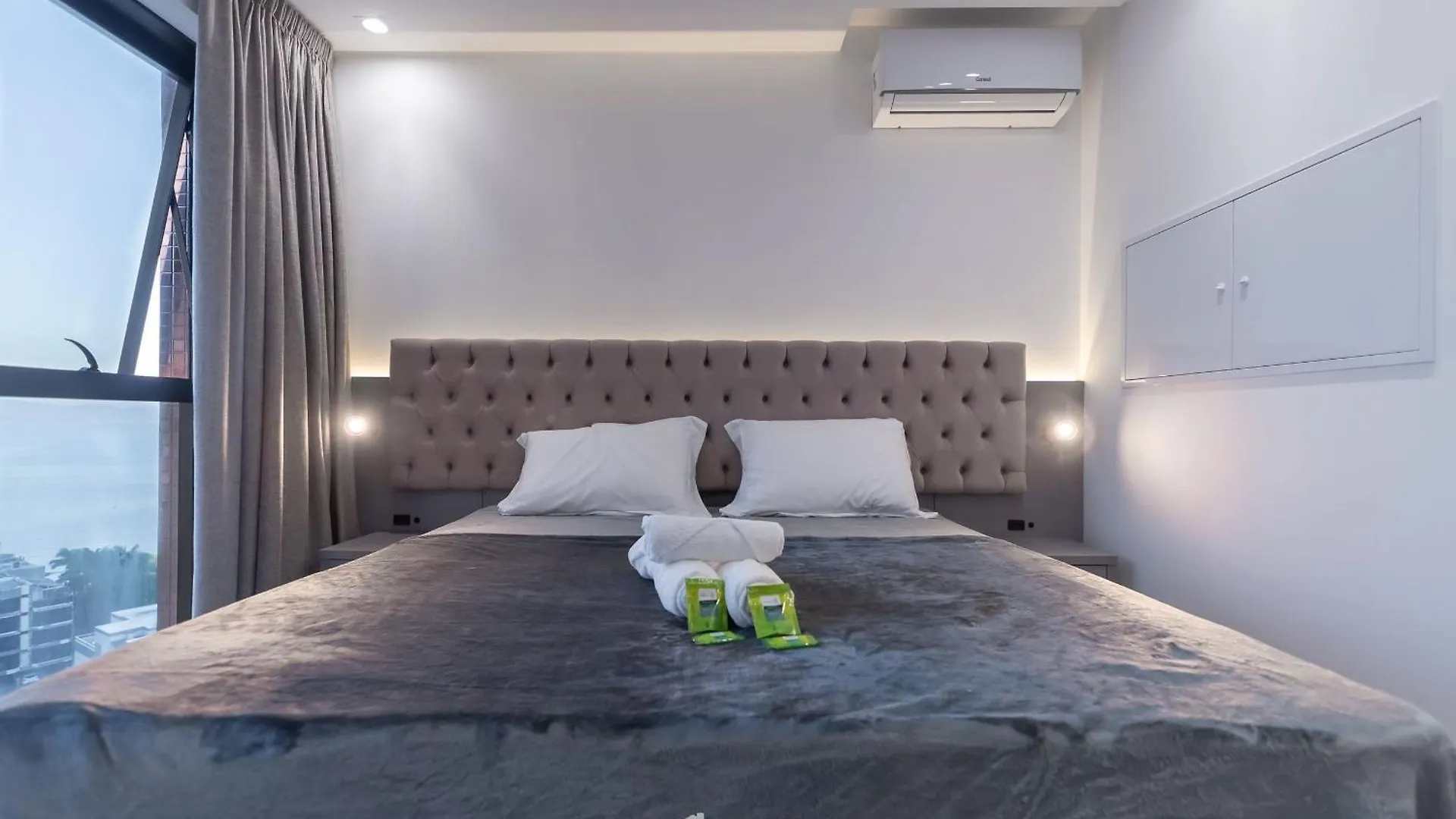 Apartamento Mhfa - Studios Em Predio Luxuoso Com Vista Mar Itapema
