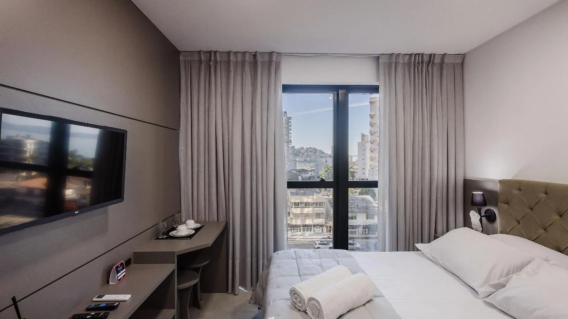 Mhfa - Studios Em Predio Luxuoso Com Vista Mar Itapema Apartamento