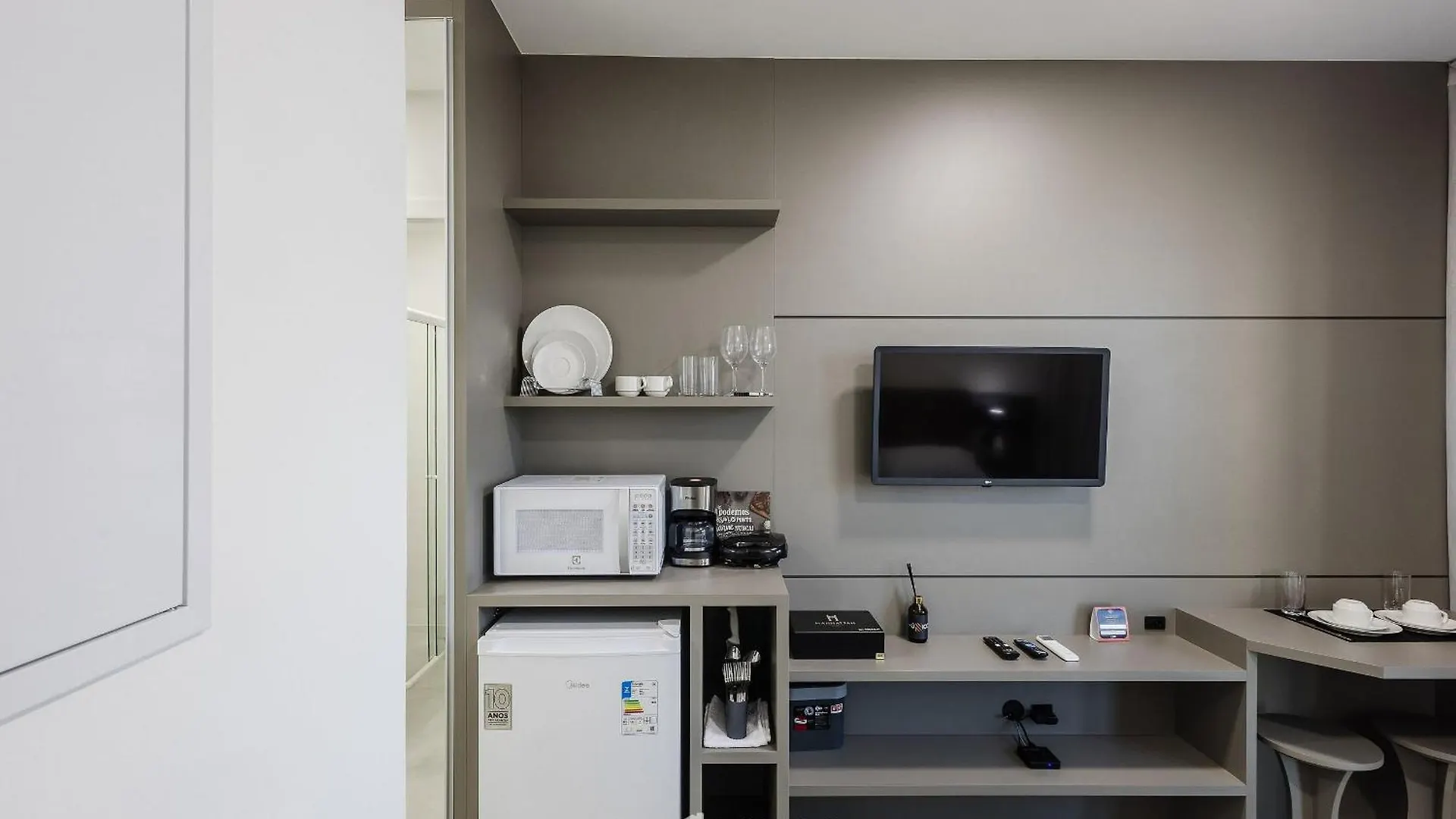 Mhfa - Studios Em Predio Luxuoso Com Vista Mar Itapema