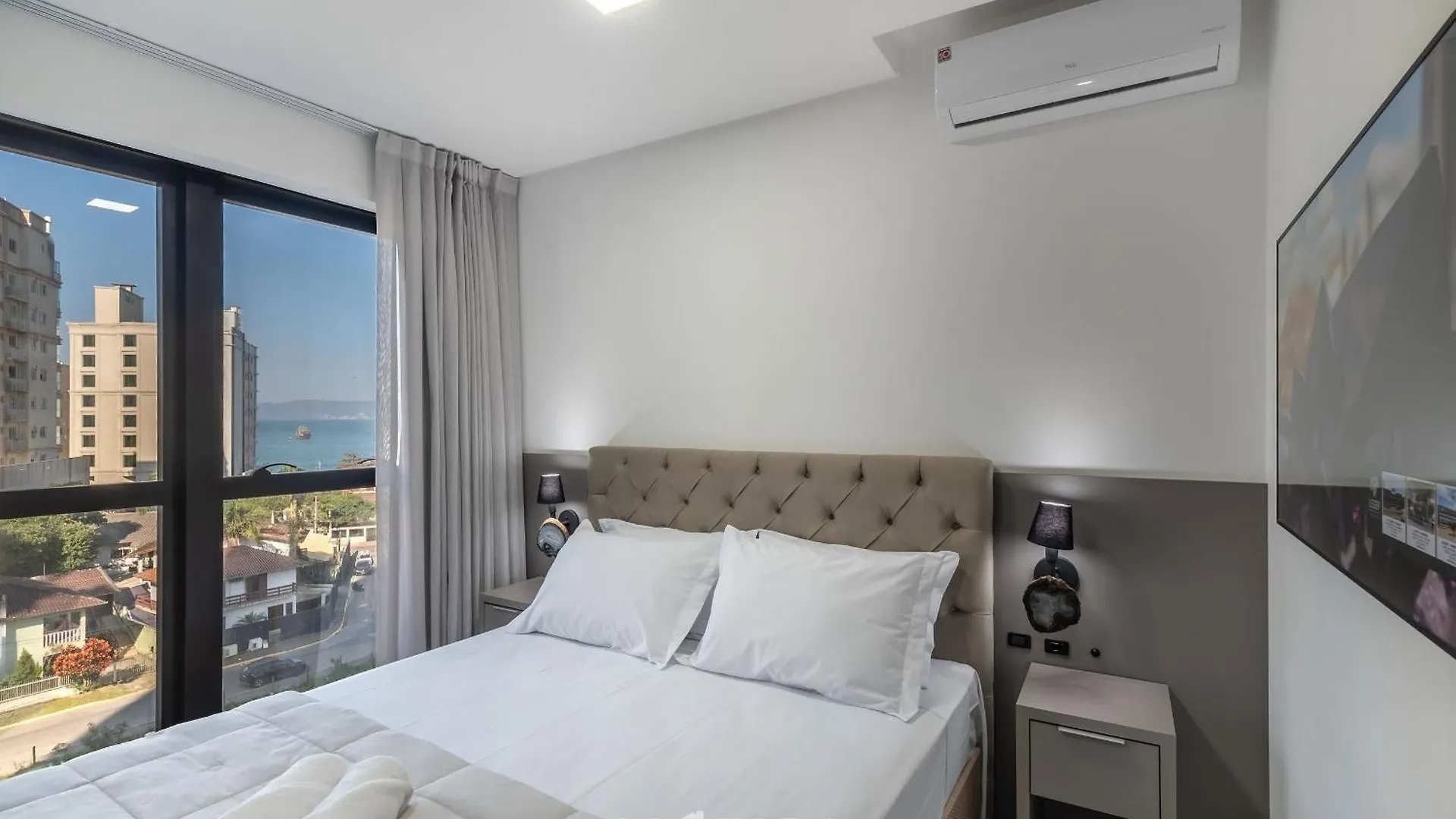 Mhfa - Studios Em Predio Luxuoso Com Vista Mar Itapema 0*,  Brasil