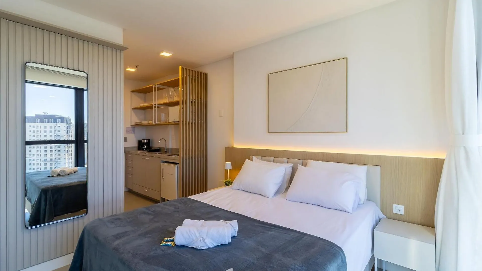 Mhfa - Studios Em Predio Luxuoso Com Vista Mar Itapema Apartamento