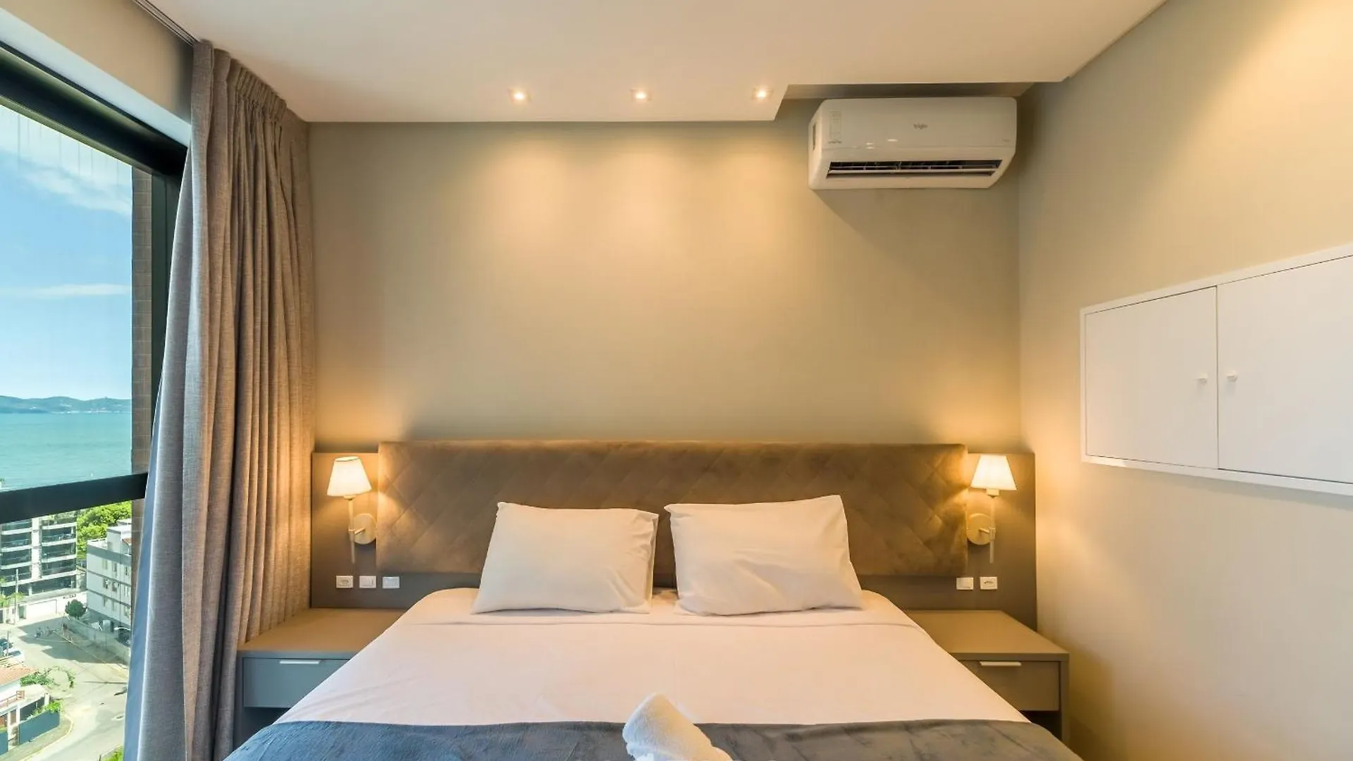 Mhfa - Studios Em Predio Luxuoso Com Vista Mar Itapema