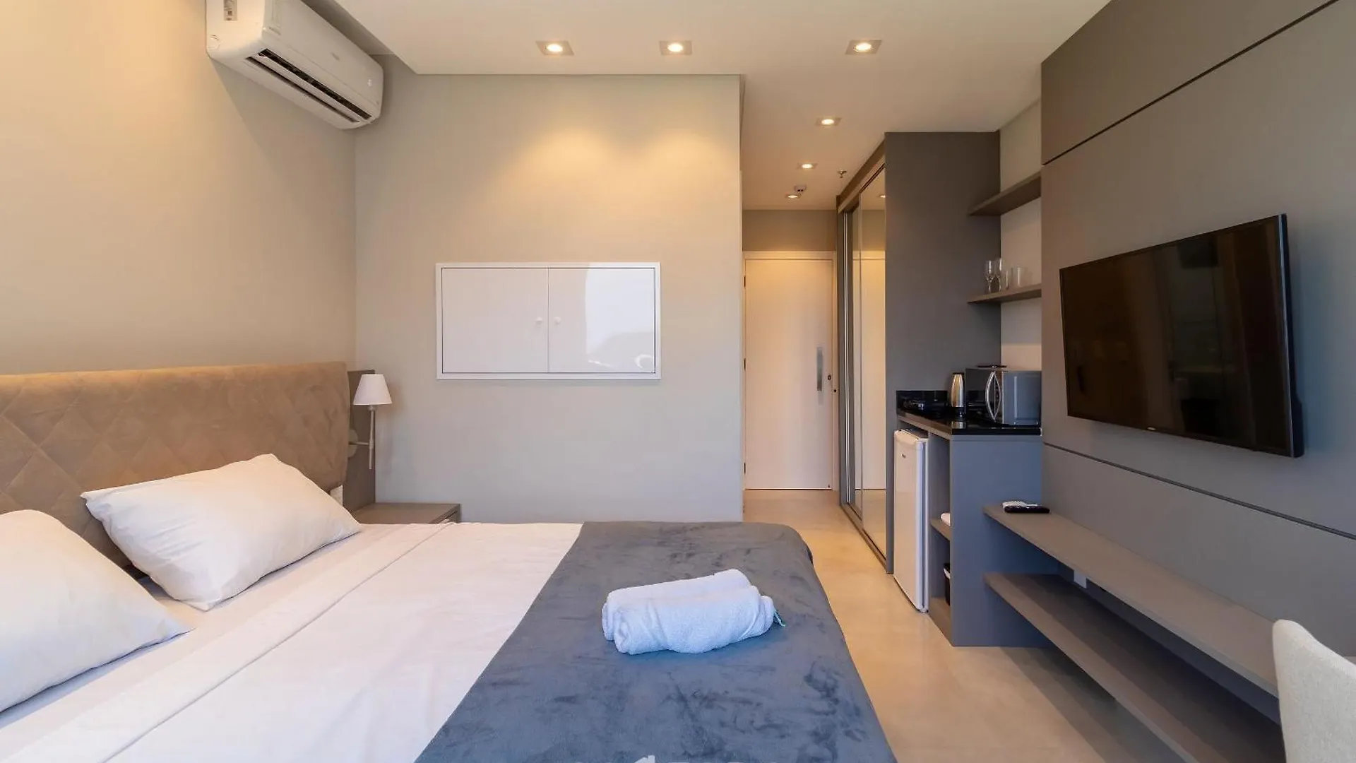 Apartamento Mhfa - Studios Em Predio Luxuoso Com Vista Mar Itapema