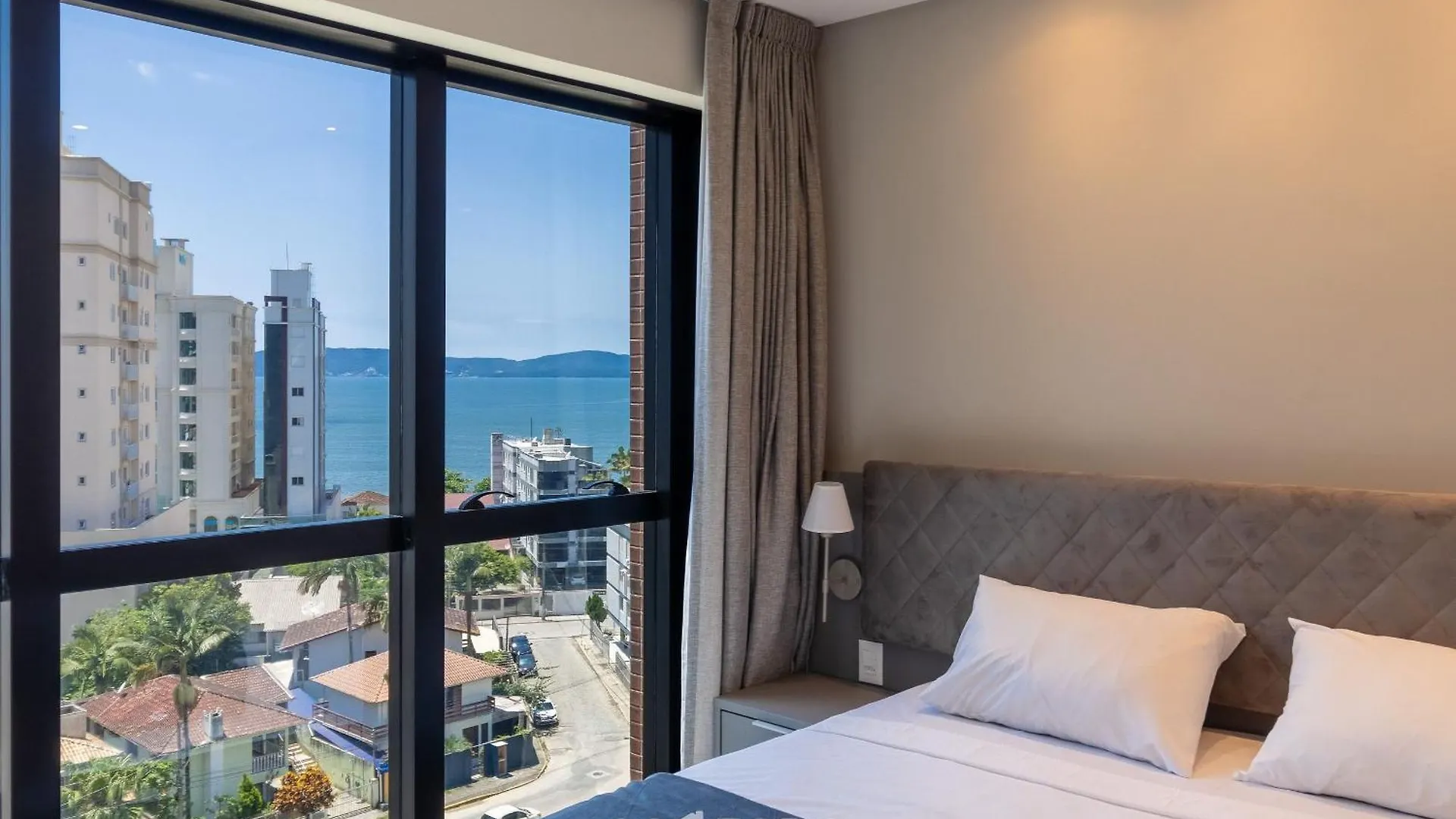 Mhfa - Studios Em Predio Luxuoso Com Vista Mar Itapema Apartamento