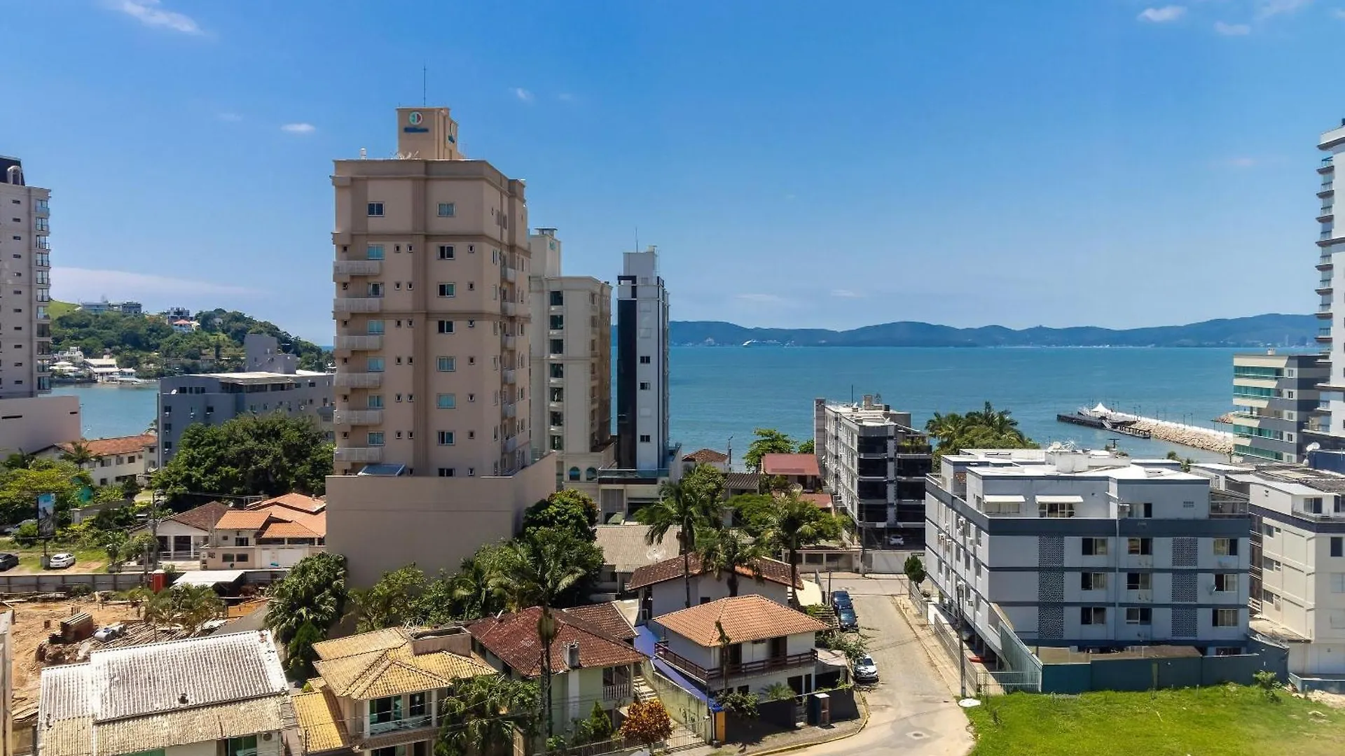 Apartamento Mhfa - Studios Em Predio Luxuoso Com Vista Mar Itapema Brasil