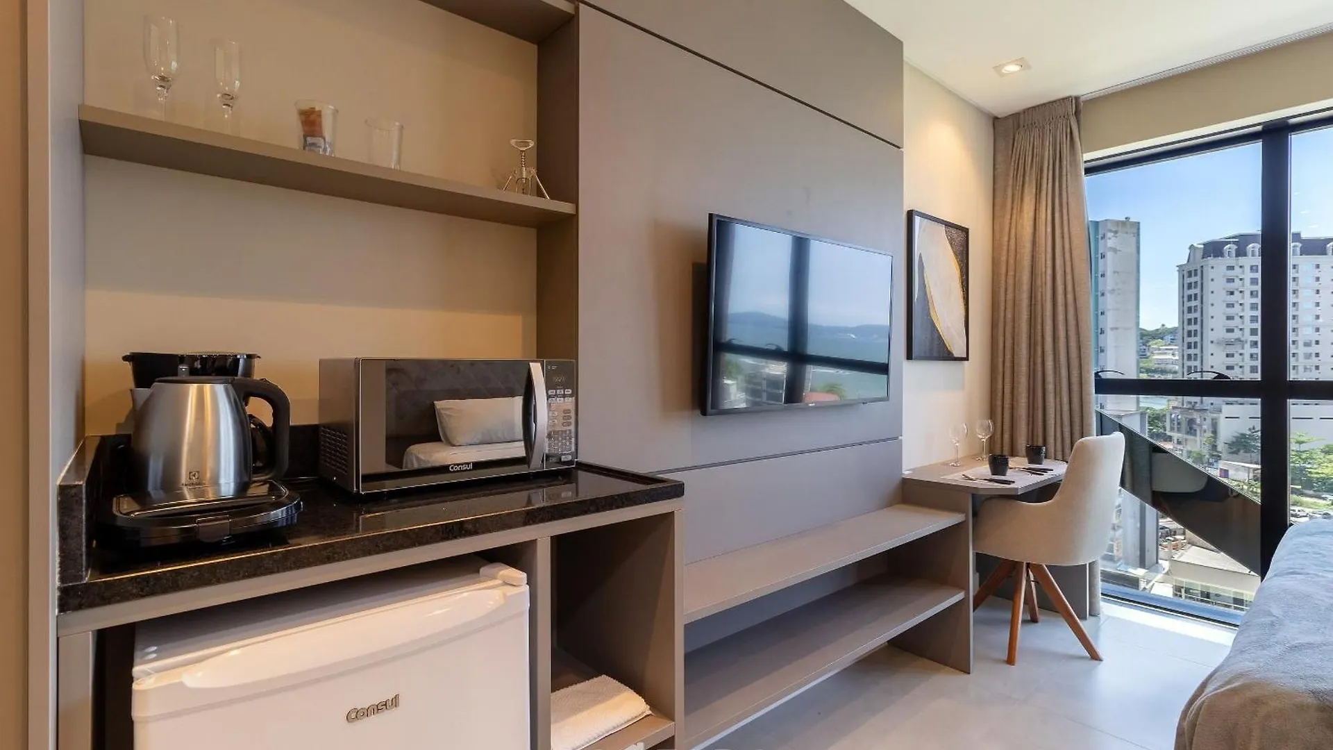 Mhfa - Studios Em Predio Luxuoso Com Vista Mar Itapema 0*,